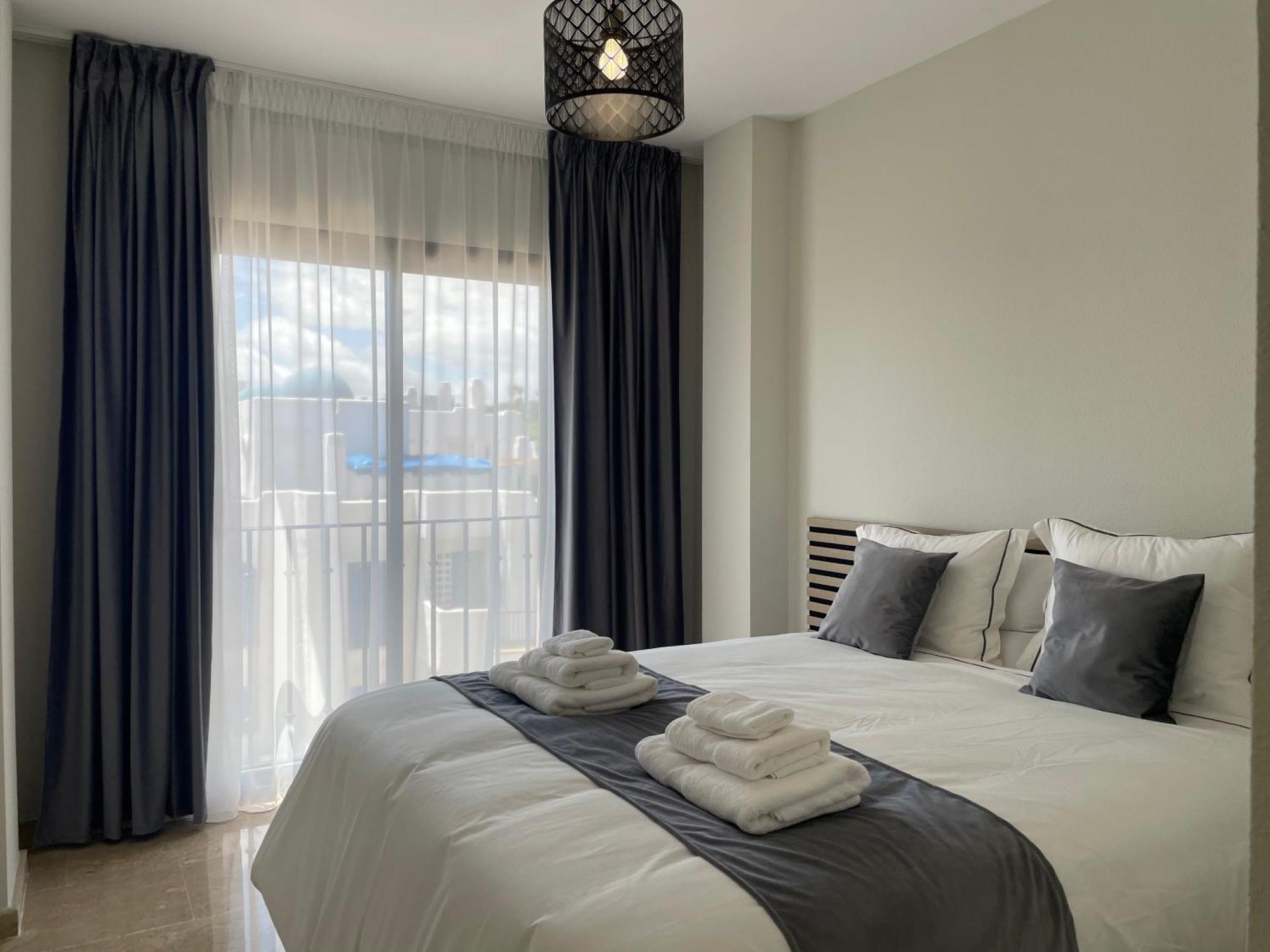 Apartamento En Marina Duquesa Кастильо-де-Сабинильяс Экстерьер фото