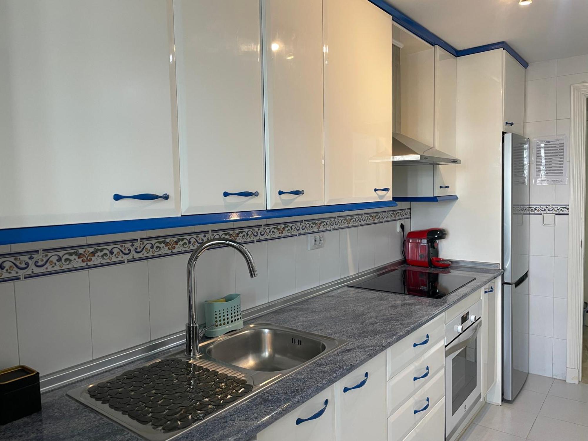 Apartamento En Marina Duquesa Кастильо-де-Сабинильяс Экстерьер фото