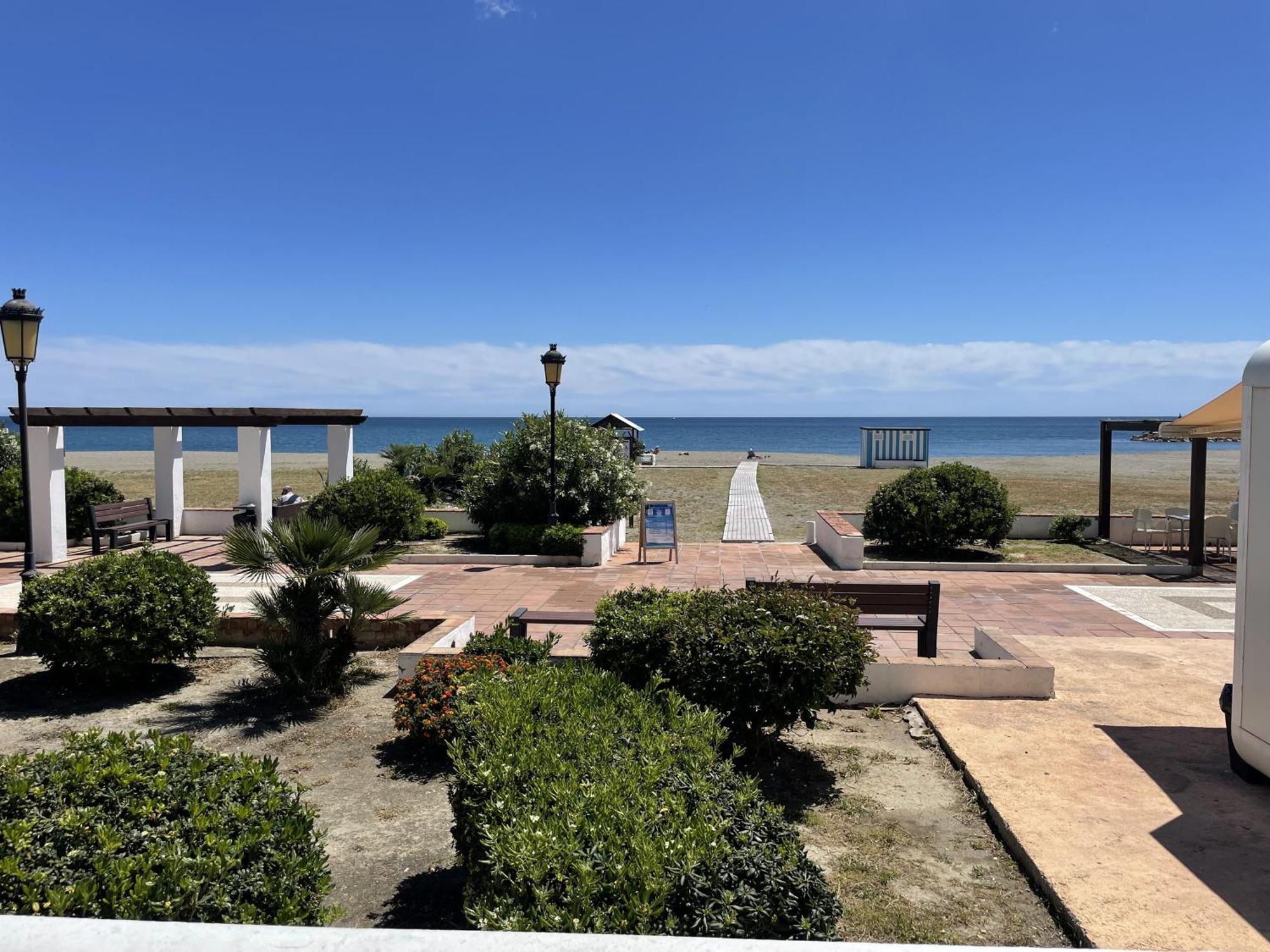 Apartamento En Marina Duquesa Кастильо-де-Сабинильяс Экстерьер фото